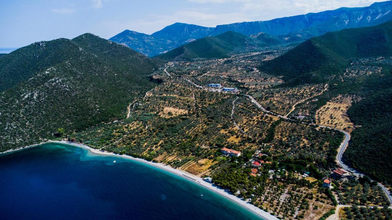 Manto Studios Tirós Exteriör bild