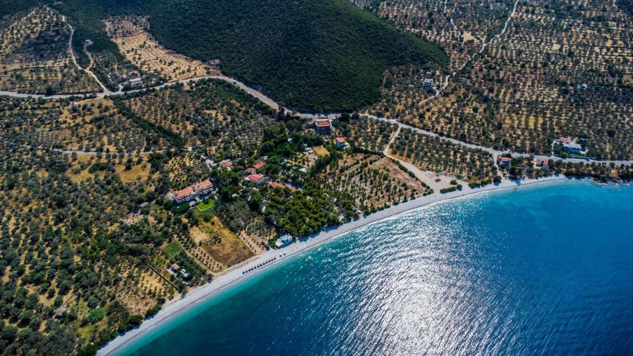 Manto Studios Tirós Exteriör bild